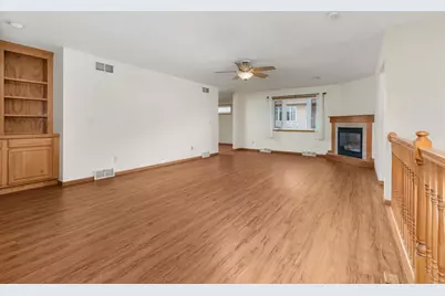 126 Jennifer Circle, Mount Horeb, WI 53572 - Photo 6