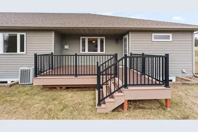 126 Jennifer Circle, Mount Horeb, WI 53572 - Photo 12