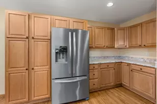 126 Jennifer Cir, Mount Horeb, WI 53572 - Photo 16