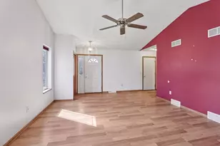 844 Dunn Ave, Oregon, WI 53575 - Photo 6