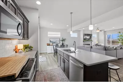 1137 Okeeffe Avenue, Sun Prairie, WI 53590 - Photo 14