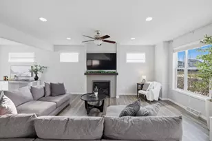 1137 O'Keeffe Ave, Sun Prairie, WI 53590 - Photo 6