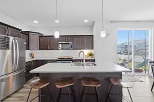 1137 O'Keeffe Ave, Sun Prairie, WI 53590 - Photo 16