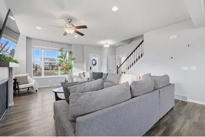 1137 Okeeffe Avenue, Sun Prairie, WI 53590 - Photo 8