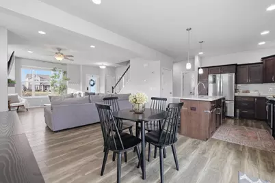 1137 Okeeffe Avenue, Sun Prairie, WI 53590 - Photo 12