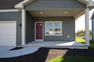 1133 Kamperschroer Wy, Sun Prairie, WI 53590 - Photo 4