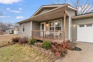 316 Madison St, Pardeeville, WI 53954 - Photo 48