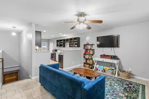 316 Madison St, Pardeeville, WI 53954 - Photo 4