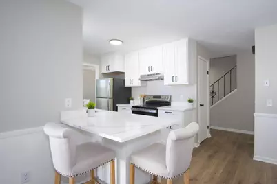 30 Whitcomb Circle #10 D, Madison, WI 53711 - Photo 4