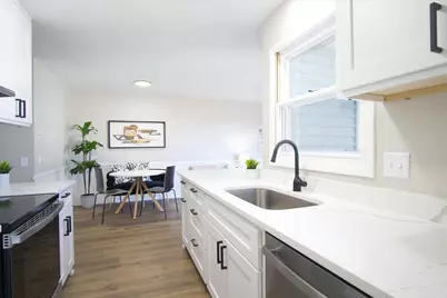 30 Whitcomb Circle #10 D, Madison, WI 53711 - Photo 2