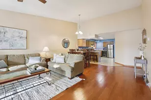 530 E Hiawatha Dr, Wisconsin Dells, WI 53965 - Photo 4