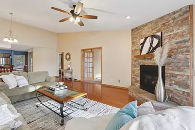 530 E Hiawatha Drive #617, Wisconsin Dells, WI 53965 - Photo 2