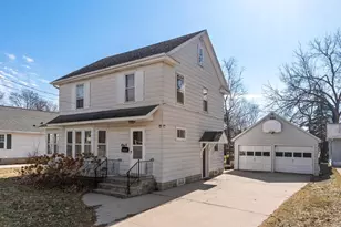 425 Howard St, Ripon, WI 54971 - Photo 8