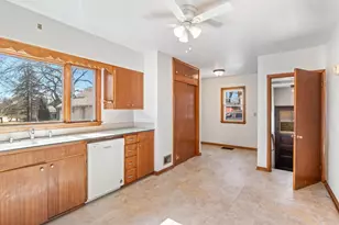 425 Howard St, Ripon, WI 54971 - Photo 22