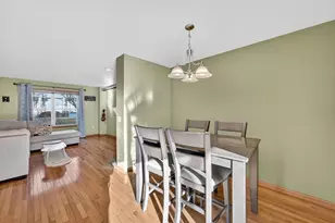 719 Cricket Ln, Madison, WI 53562 - Photo 8