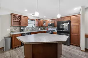 8918 Silkwood Trail, Verona, WI 53593 - Photo 8