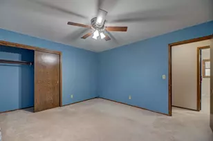 2213 E Huebbe Pkwy, Beloit, WI 53511 - Photo 20