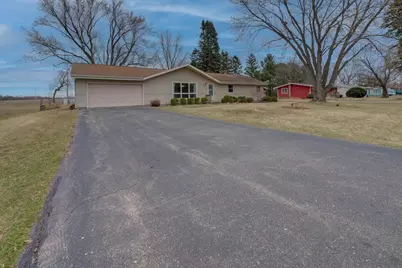 2213 E Huebbe Parkway, Beloit, WI 53511 - Photo 2
