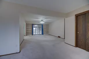 2213 E Huebbe Pkwy, Beloit, WI 53511 - Photo 12