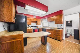 18442 W County Road C, Janesville, WI 53536 - Photo 8