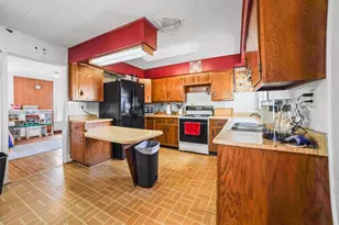 18442 W County Road C, Janesville, WI 53536 - Photo 10