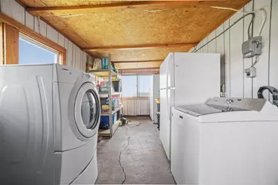 18442 W County Road C, Janesville, WI 53536 - Photo 32