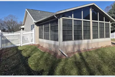 1828 N Claremont Drive, Janesville, WI 53545 - Photo 44