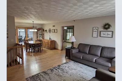 1828 N Claremont Drive, Janesville, WI 53545 - Photo 4