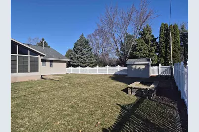 1828 N Claremont Drive, Janesville, WI 53545 - Photo 48