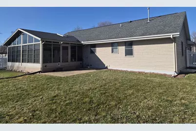 1828 N Claremont Drive, Janesville, WI 53545 - Photo 42