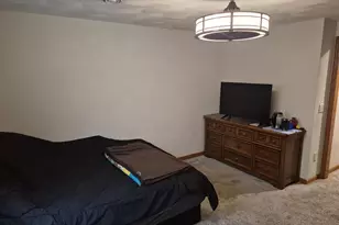 1828 N Claremont Dr, Janesville, WI 53545 - Photo 28