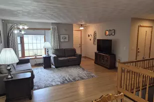 1828 N Claremont Dr, Janesville, WI 53545 - Photo 6