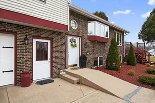 3636 W Rockport Rd, Janesville, WI 53548 - Photo 6