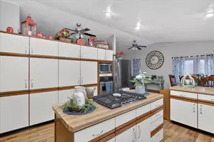 3636 W Rockport Rd, Janesville, WI 53548 - Photo 14