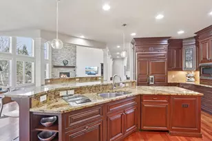 9706 Sandhill Rd, Middleton, WI 53562 - Photo 10