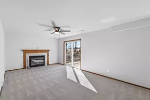 6408 Fox Run, Mcfarland, WI 53558 - Photo 8