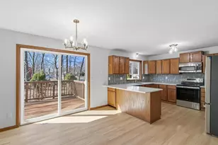 6408 Fox Run, Mcfarland, WI 53558 - Photo 14