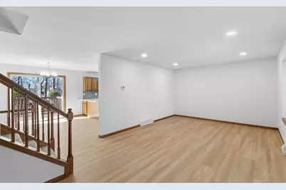 6408 Fox Run, Mcfarland, WI 53558 - Photo 4