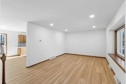 6408 Fox Run, Mcfarland, WI 53558 - Photo 12