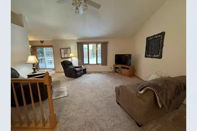 2070 Cobblestone Court, Beloit, WI 53511 - Photo 20