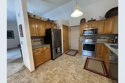 2070 Cobblestone Court, Beloit, WI 53511 - Photo 8