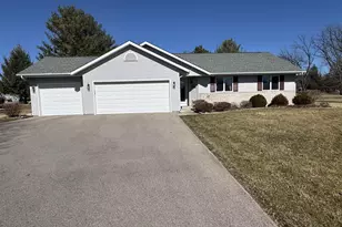 2070 Cobblestone Ct, Beloit, WI 53511 - Photo 2