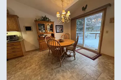 2070 Cobblestone Court, Beloit, WI 53511 - Photo 16