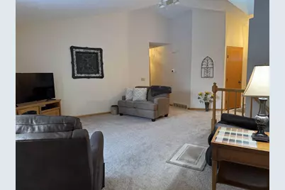 2070 Cobblestone Court, Beloit, WI 53511 - Photo 22