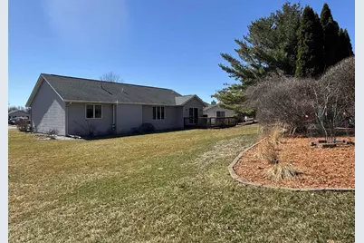 2070 Cobblestone Court, Beloit, WI 53511 - Photo 6