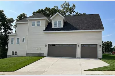 1285 Retreat Circle, Verona, WI 53593 - Photo 2