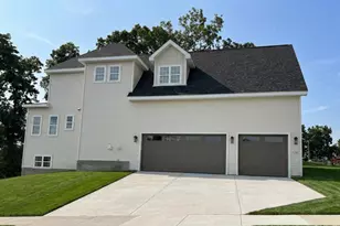 1285 Retreat Circle, Verona, WI 53593 - Photo 2