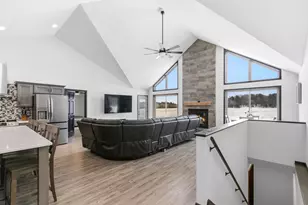 3622 13th Ave, Wisconsin Dells, WI 53965 - Photo 4