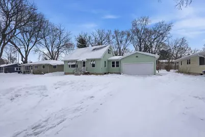 413 N Stevenson Street, DeForest, WI 53532 - Photo 2