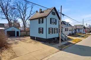 411 E Division St, Watertown, WI 53094 - Photo 2